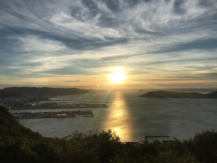 瀬戸内の多島美と夕陽を見に 屋島