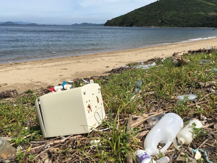 海ごみ巡回　～粟島 西浜海水浴場～