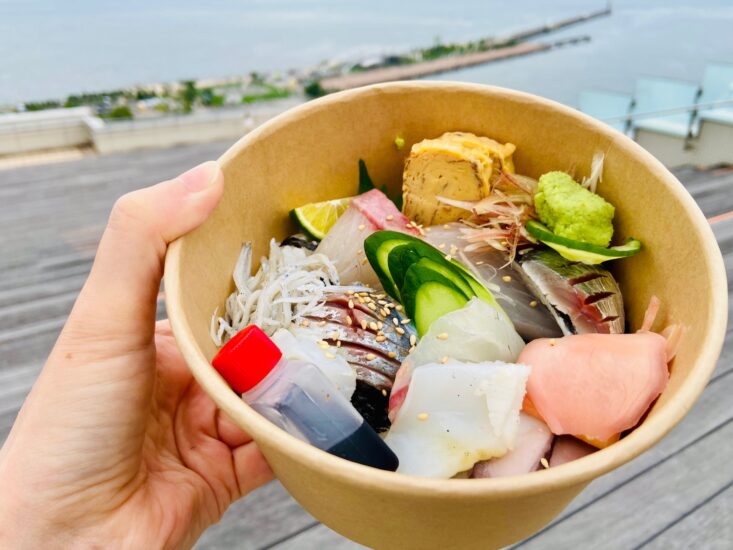 今だけ！「引田漁港」と「和食料理人」のコラボ丼