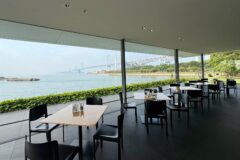 瀬戸内海と瀬戸大橋と‥櫃石島が見える様につくられたカフェ