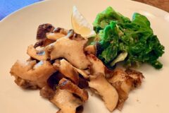 嚙むほどに・・旨味あふれる「ニシ貝のバター醬油焼き」